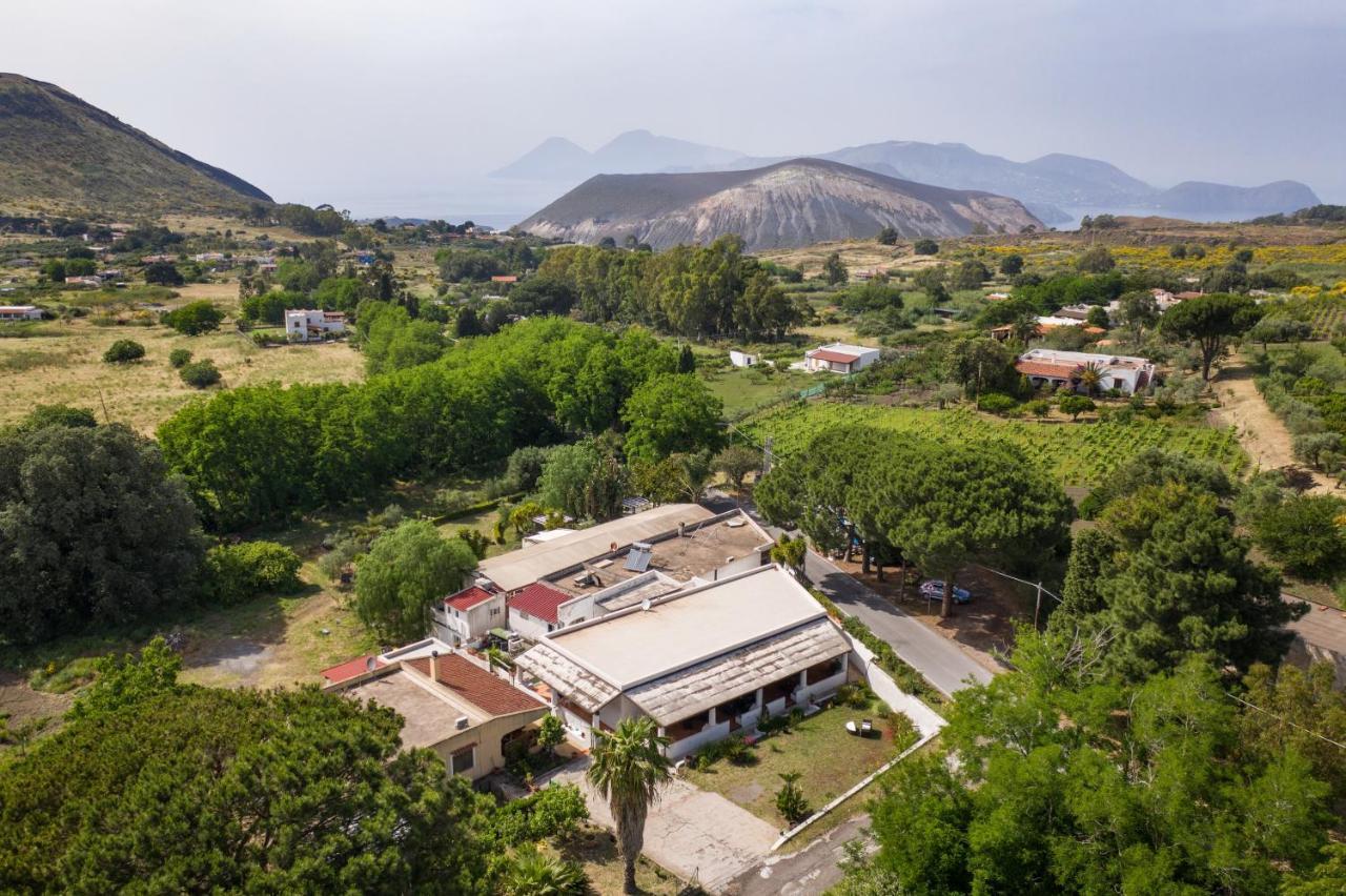 Maria Tindara "La Locanda" Vulcano  Exterior photo
